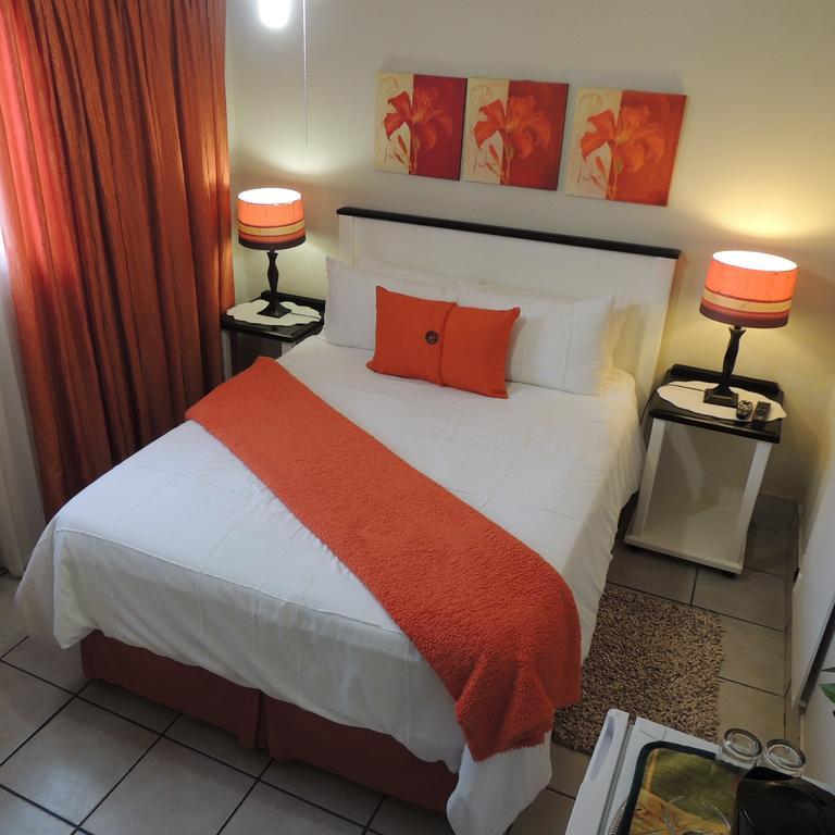 Rita'S Guesthouse Cc Vryheid Exterior photo